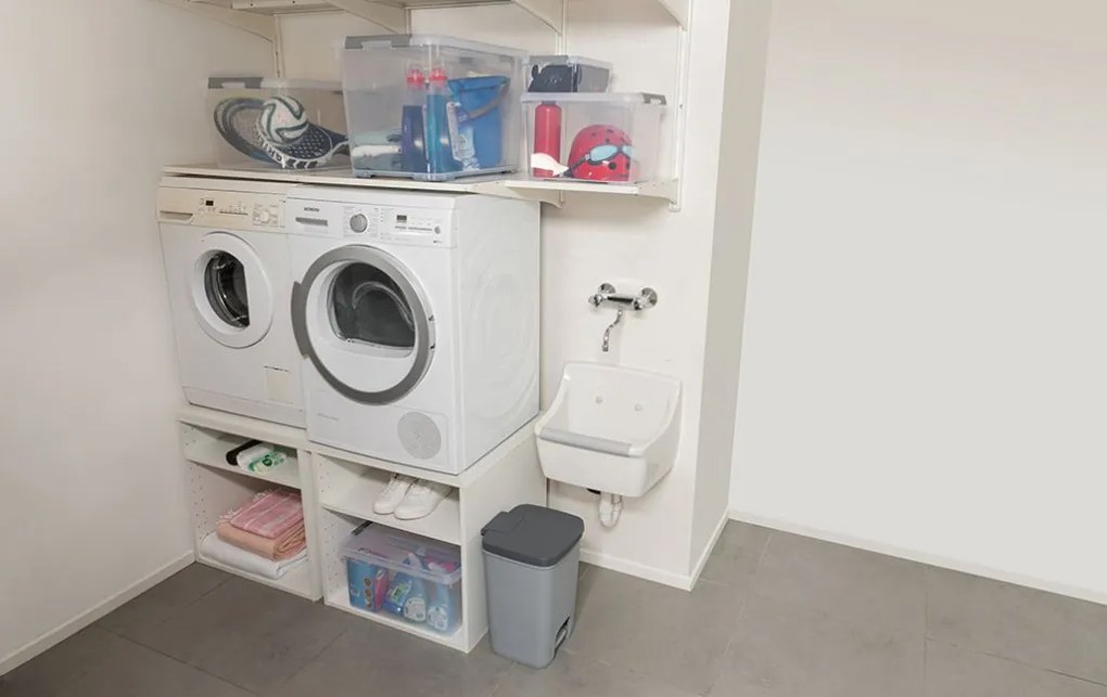 CURVER ESSENTIALS pedálos szemetes 40L, antracit/szürke 225359 (00760-686)