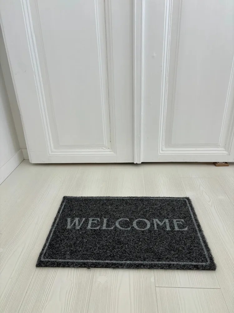 &#039;Welcome&#039; antracit szennyfogó szőnyeg 40x70 cm