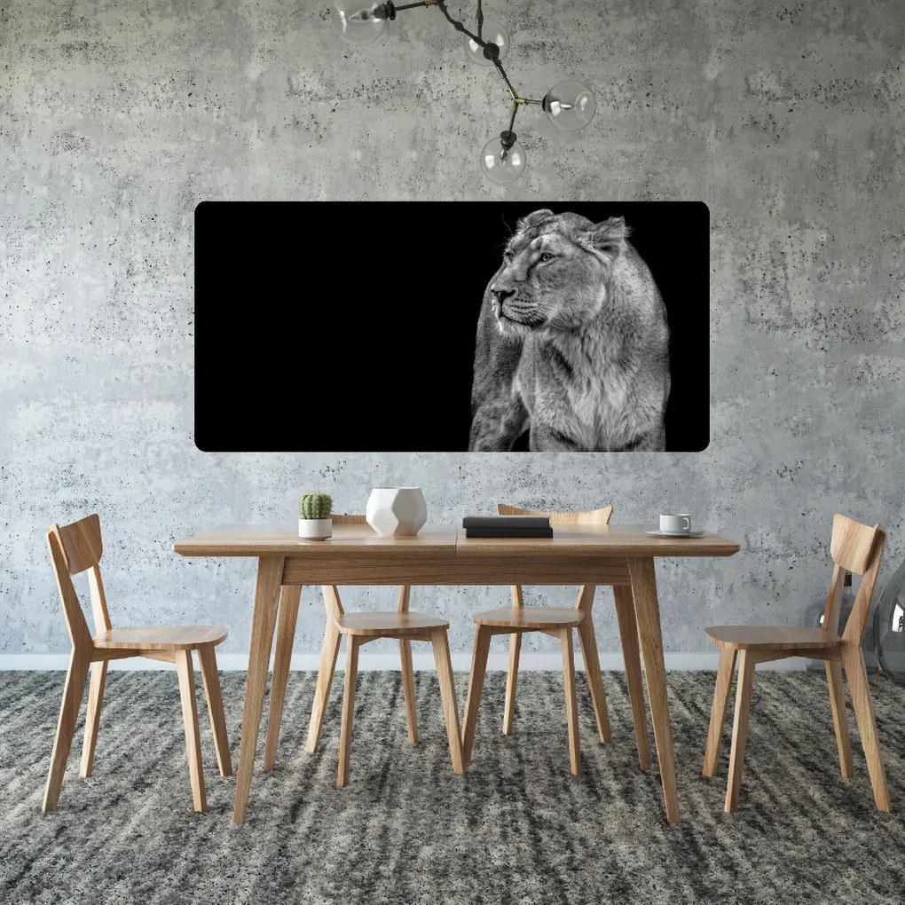 PIPPER. Öntapadós textiltapéta "Oroszlánnő"