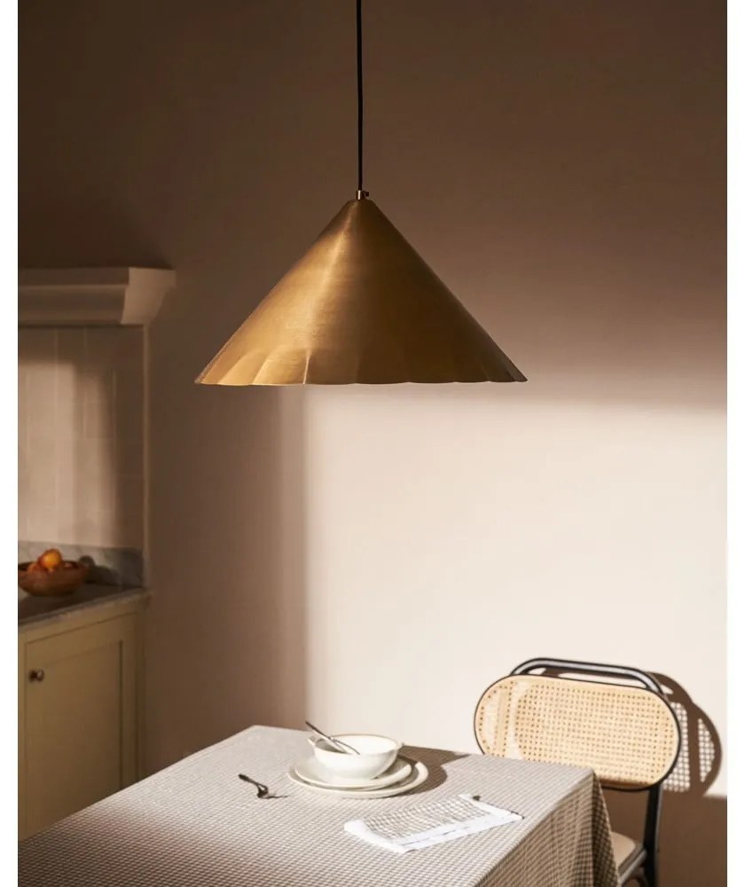 Sárgaréz színű függőlámpa fém búrával ø 46 cm Parlava – Kave Home