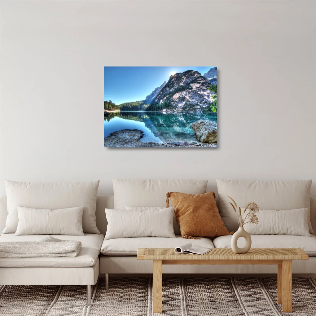 Egy alpesi tó képe (üvegen) (70x50 cm)