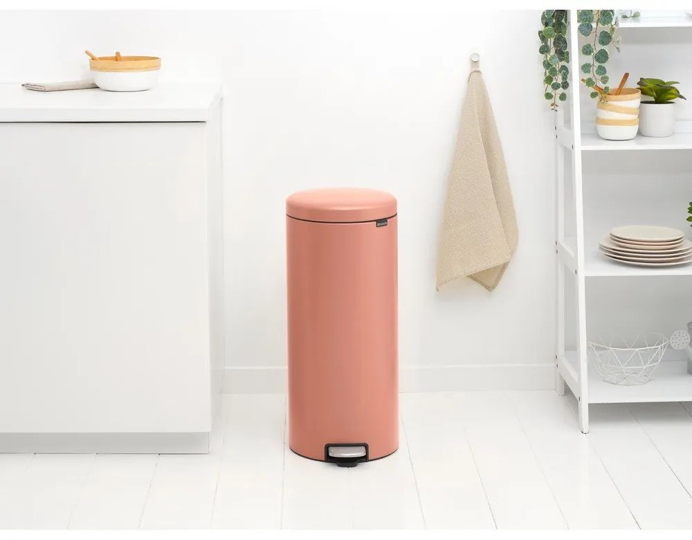 Lazacszínű acél pedálos szemetes 30 l NewIcon – Brabantia