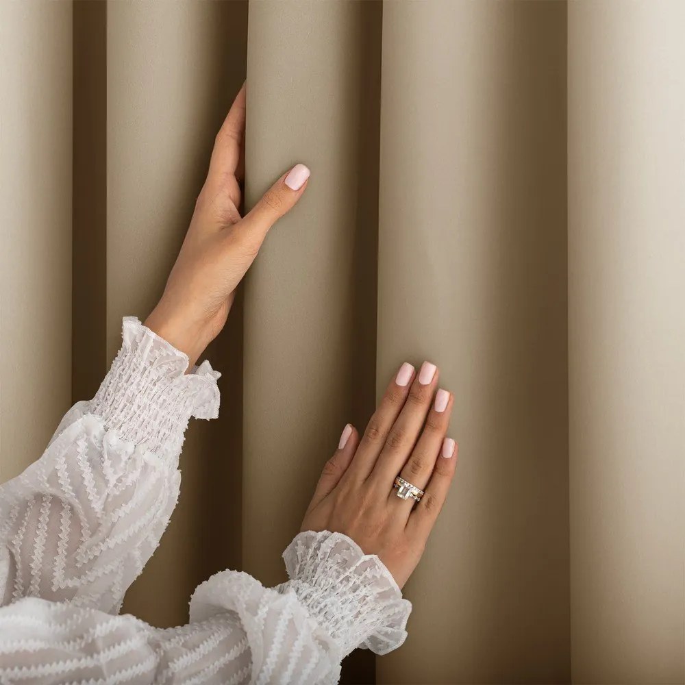 Bézs dimout (részleges sötétítő) függöny 140x250 cm Carli Tie – Restilo