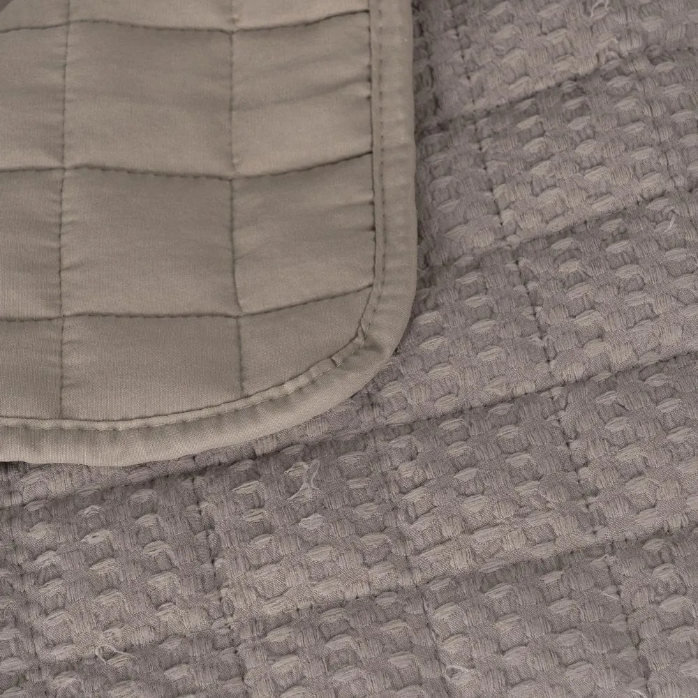 Bézs steppelt ágytakaró 180x260 cm – Ixia