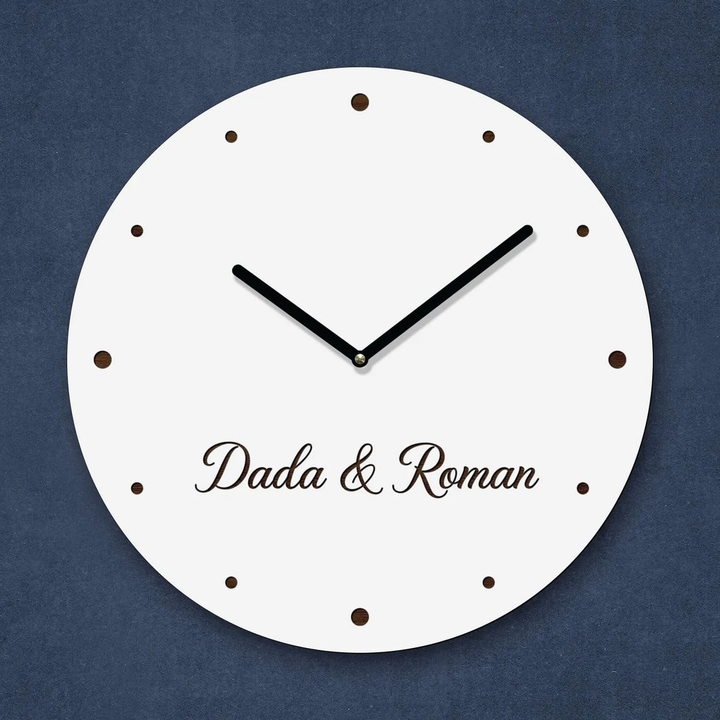 DUBLEZ | Személyre szabott fa óra nevekkel