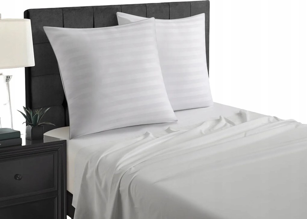 Párnahuzat szett 2 db 80x80 cm szatén csíkokkal Fehér