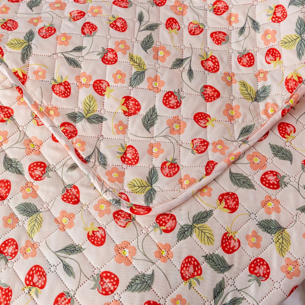 Ágytakaró STRAWBERRY rózsaszín Méret: 220 x 240 cm