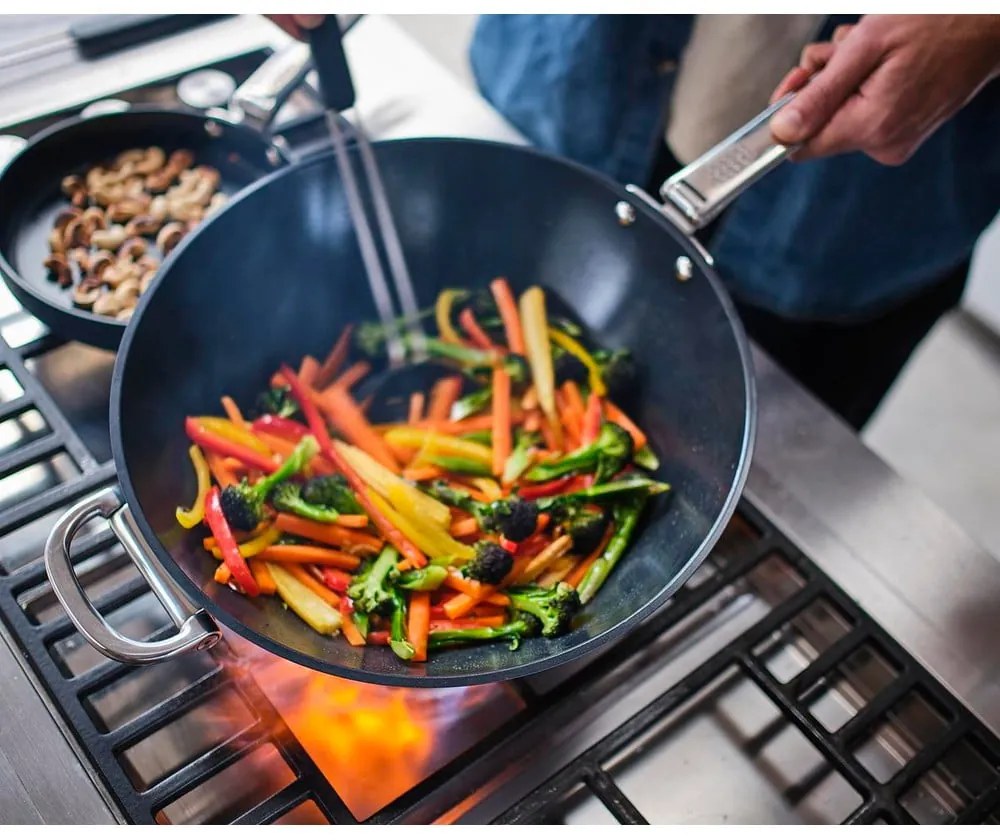 Wok serpenyő kerámia felülettel ø 32 cm Space – Joseph Joseph