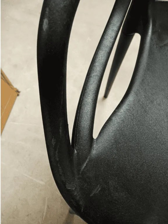 AKCIÓ Fekete műanyag szék KATO II. osztály