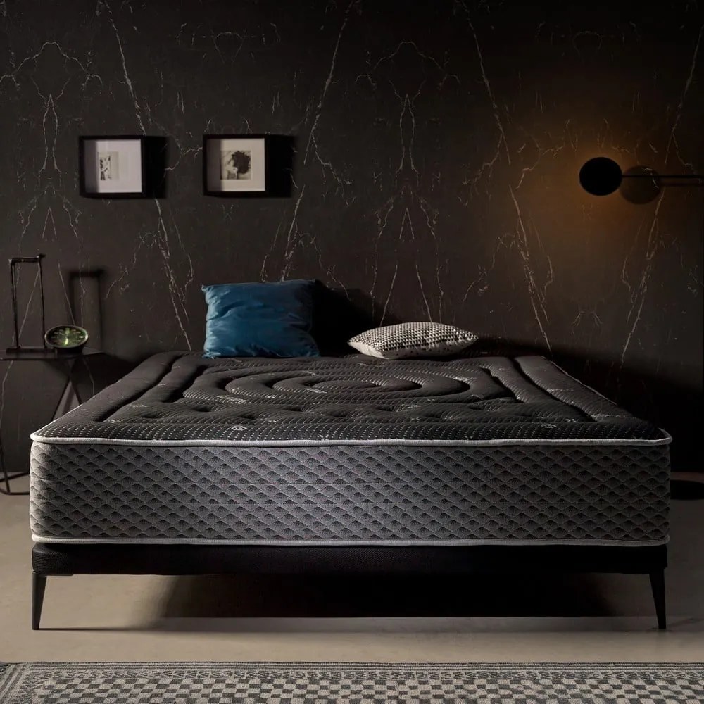 Közepes keménységű-extra kemény kétoldalas hab matrac 140x200 cm Premium Black Multizone – Moonia