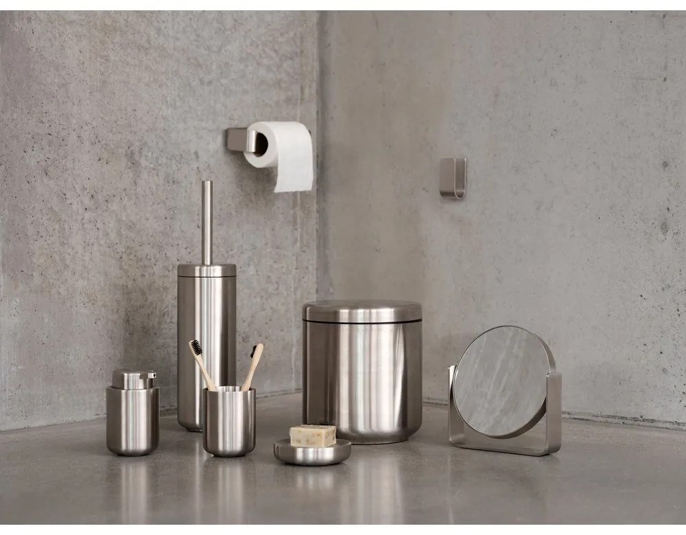 Matt ezüstszínű rozsdamentes acél pedálos szemetes 4 l Ume – Zone