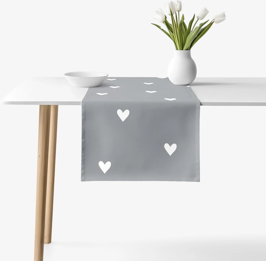 Goldea pamut asztali futó - szívecskék, szürke alapon 50x140 cm