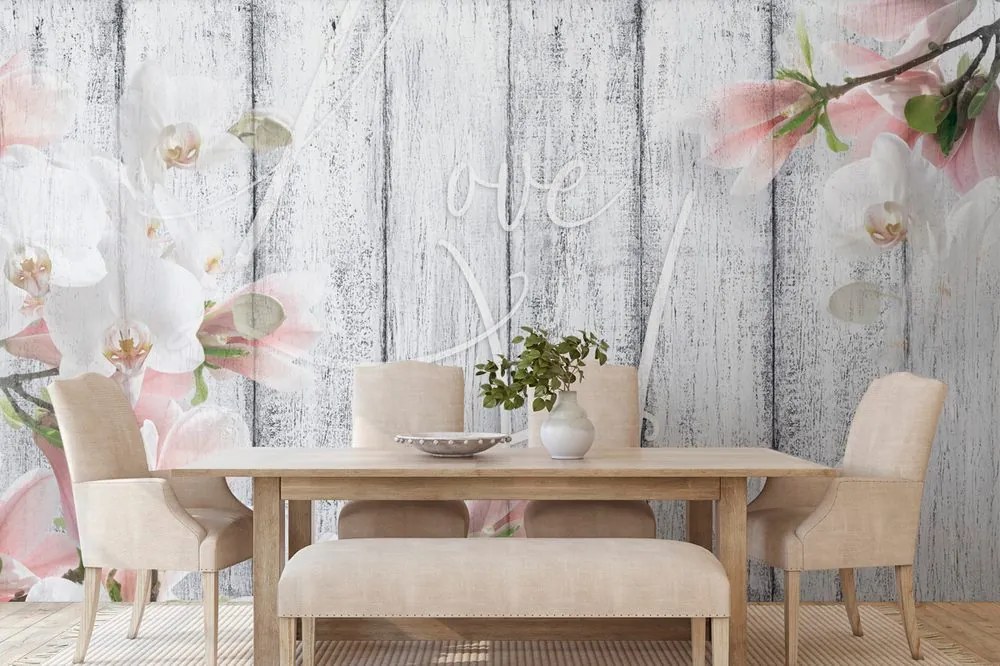 Tapéta vintage orchidea felirattal - Love begins at home