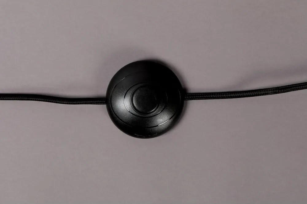 Sötétbarna-zsályaszínű állólámpa textil búrával (magasság 143 cm) Vertigo – Dutchbone