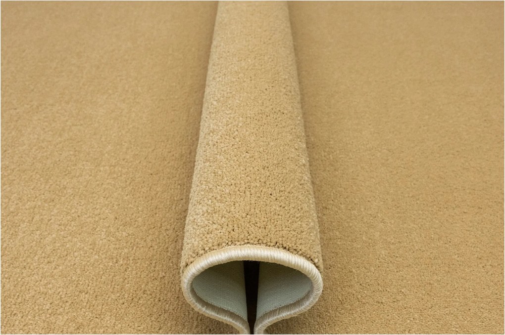 Hálószobai Gumírozott Bézs Szőnyeg Sima Praktikus Carousel 200x300 cm