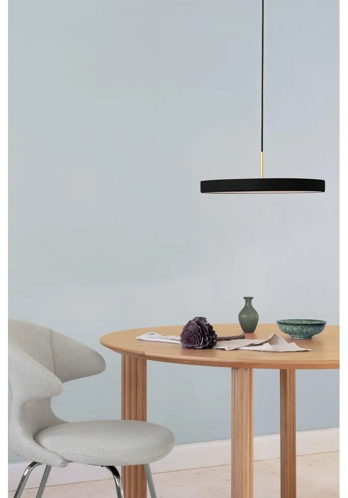 Fekete LED függőlámpa fém búrával ø 43 cm Asteria Medium – UMAGE