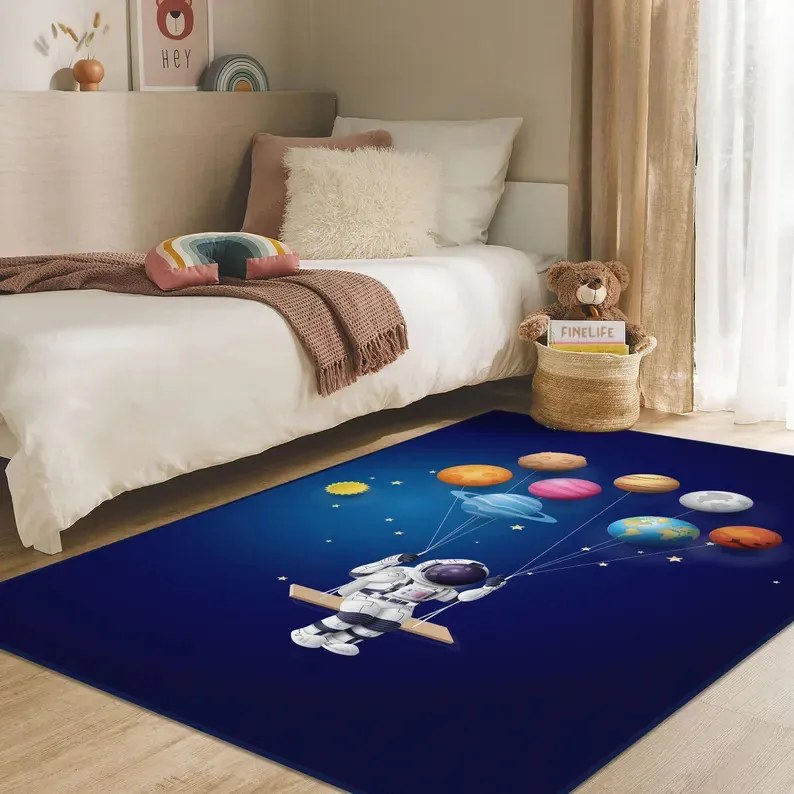 Űrhajós mintás gyerekszőnyeg 130x180 cm