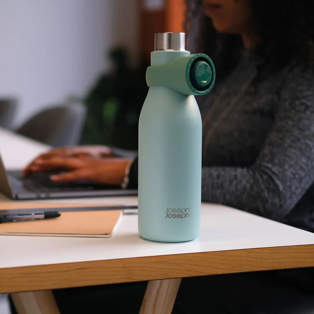 Mentazöld rozsdamentes acél utazó ivópalack 500 ml Loop – Joseph Joseph
