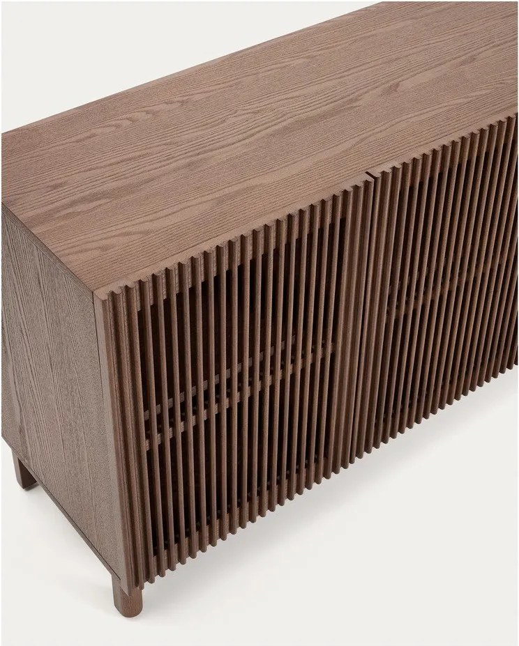 Sötétbarna komód diófa dekorral 181x71,5x42,5 cm Beyla – Kave Home