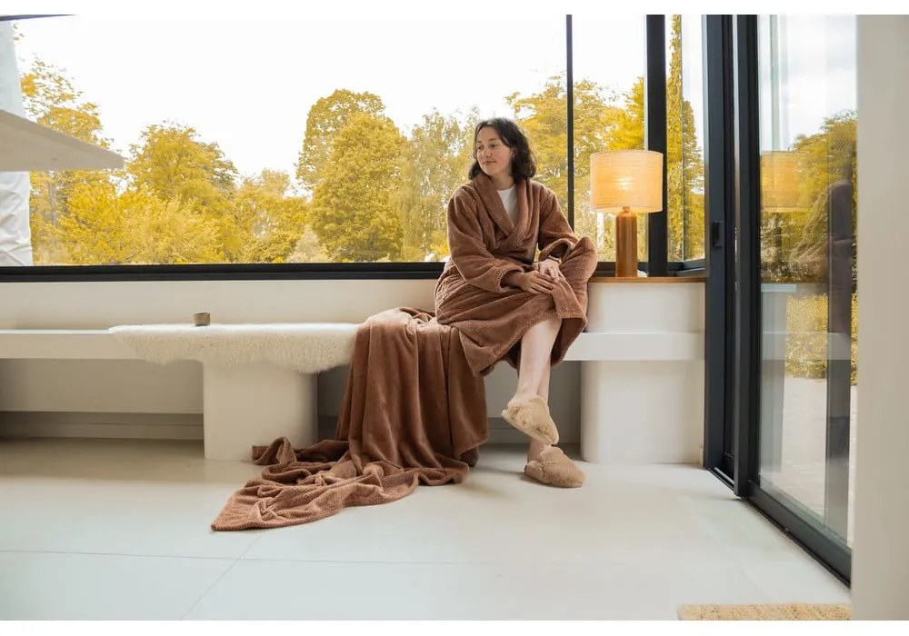 Barna mikroplüss fürdőköpeny L/XL Pippa – Tiseco Home Studio