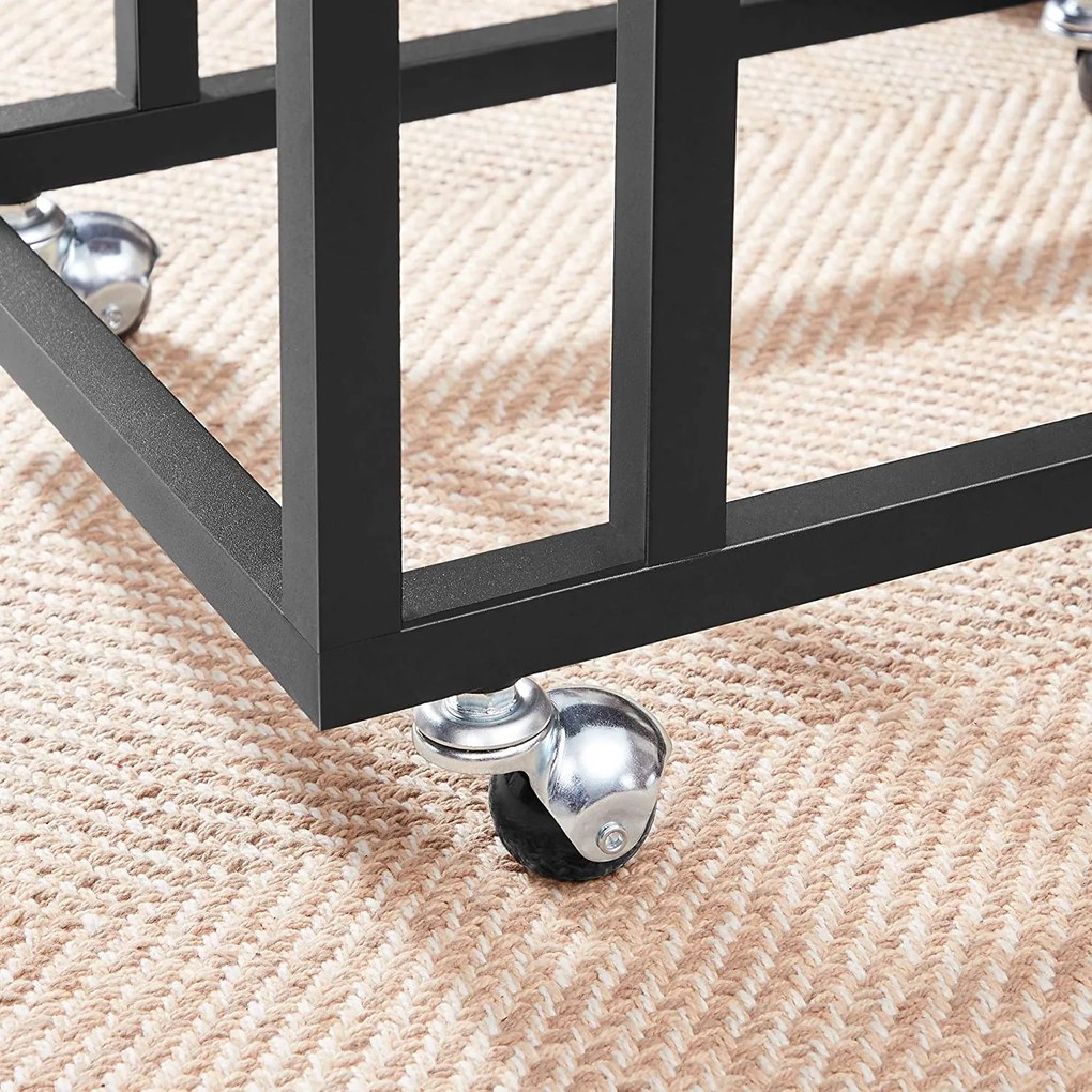 Kis asztal görgőkön, dohányzóasztal 50 x 55 x 35 cm