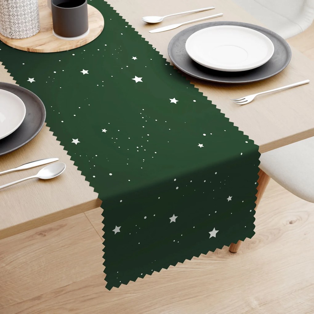 Goldea karácsonyi viaszosvászon asztali futó - csillagok sötétzöldön 35x180 cm