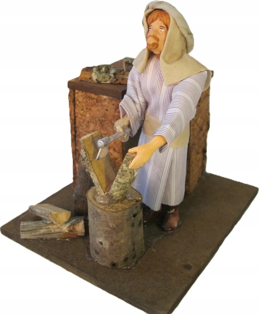 Mozgatható Karácsonyi Betlehem Figura.- Házigazda vágja a fát- 12cm magas 220V