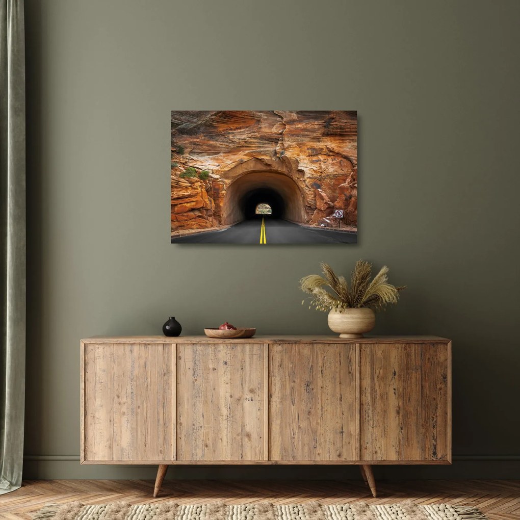 Kép - alagút a sziklaban (üvegen) (70x50 cm)