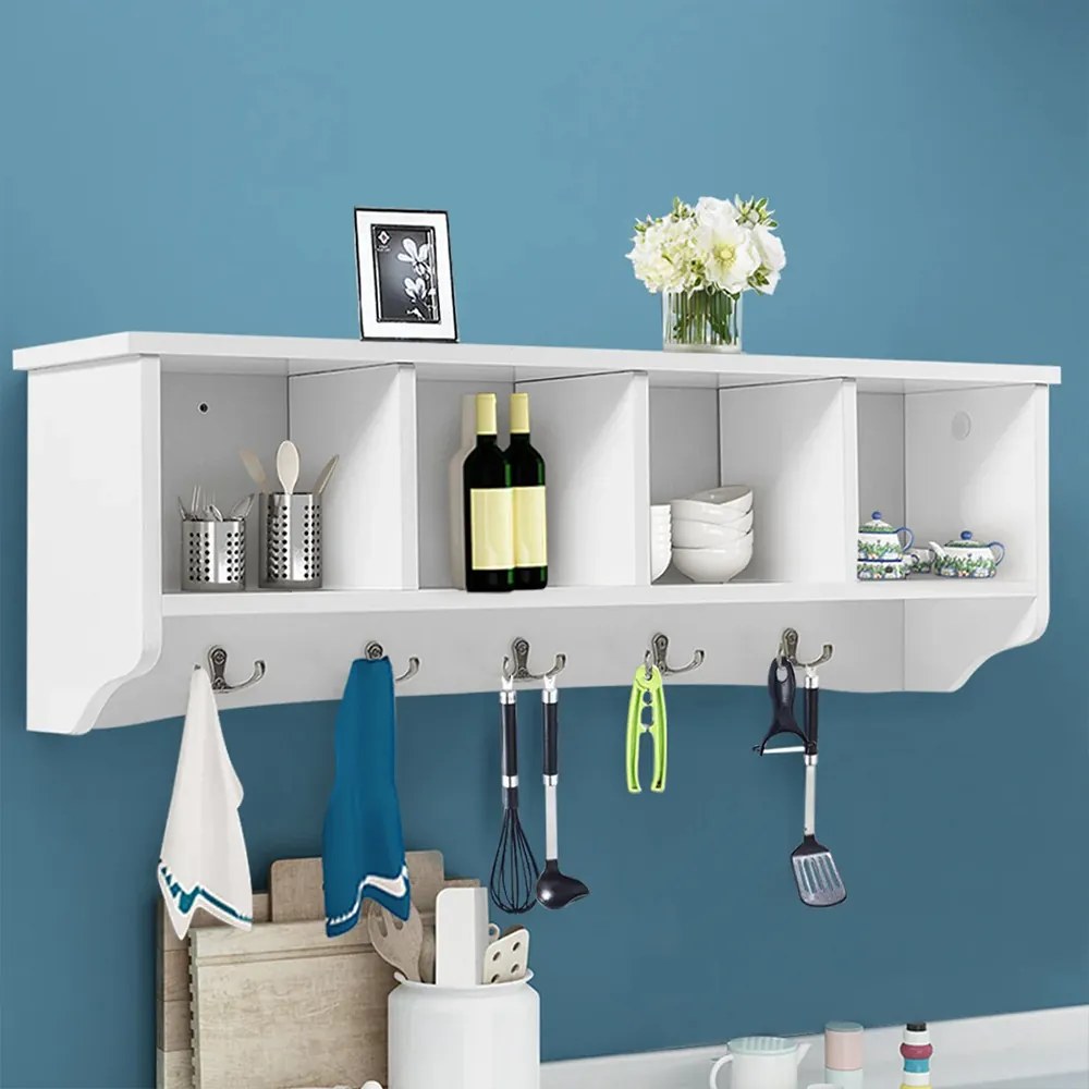 Falra szerelhető fogas tárolórekeszekkel