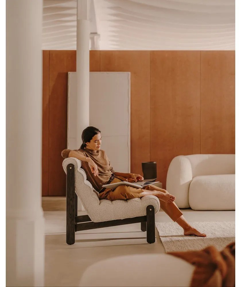 Fehér buklé fotel Magira – Kave Home