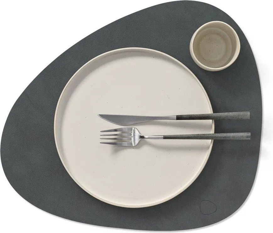 Öko bőr tányéralátét 37x44 cm Curve L Nupo – LIND DNA