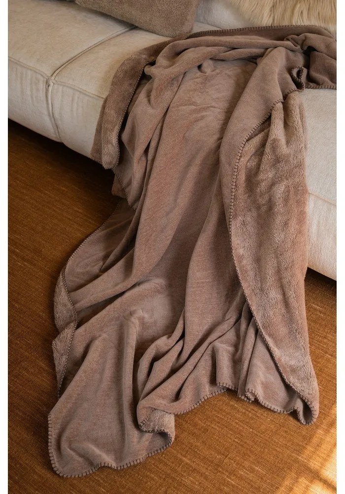 Szürkésbarna mikroplüss takaró 150x200 cm Tomo – Tiseco Home Studio