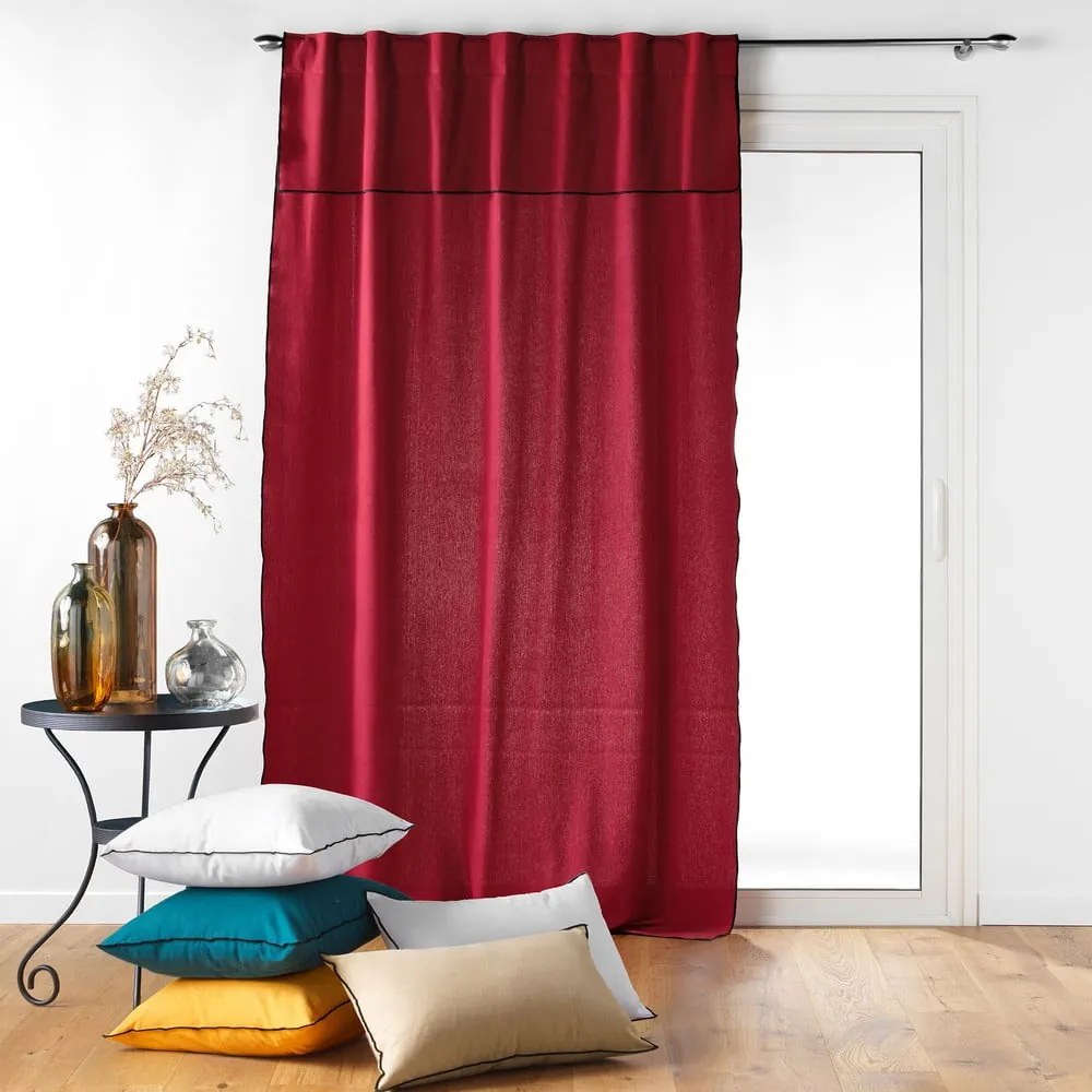 Borvörös függöny 140x240 cm Mistraline – douceur d'intérieur