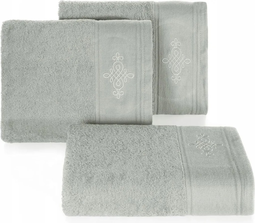 Törölköző 70x140 Class hímzett ezüst Prémium pamut 600gr