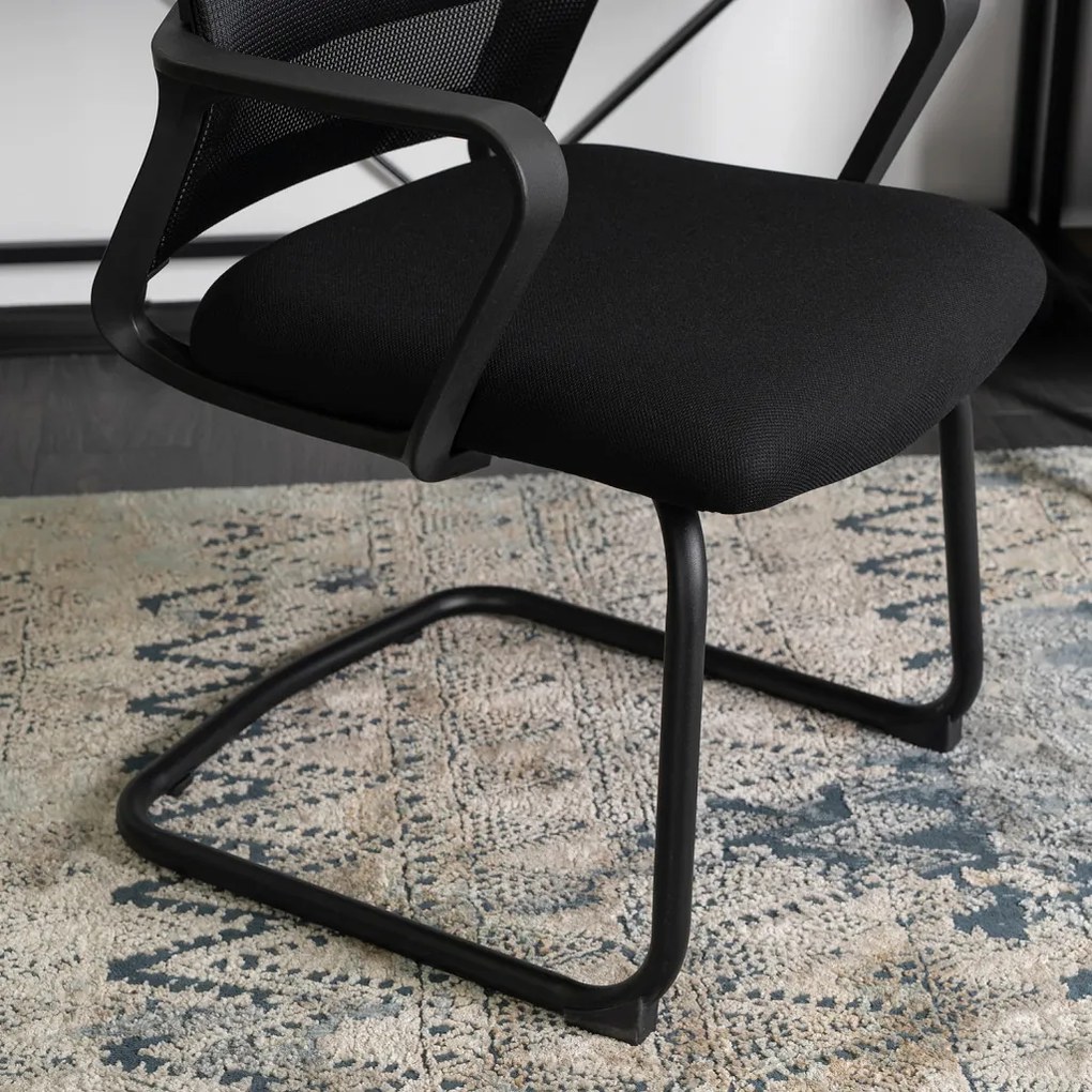 Étkezőszék Fekete Színben. TAMMY