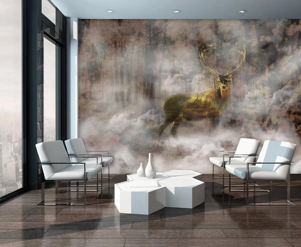 Fotótapéta - Arany szarvas egy ködös erdőben (152,5x104 cm)