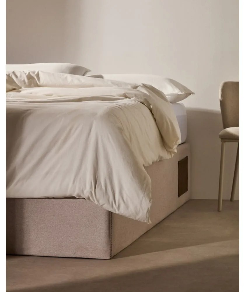 Bézs kárpitozott ágyneműtartós franciaágy 180x200 cm Matters – Kave Home