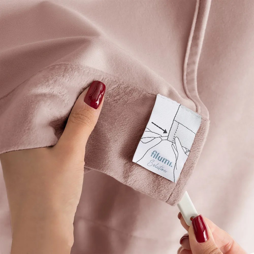 Világos rózsaszín bársony dimout (részleges sötétítő) függöny 200x225 cm Velto – Filumi