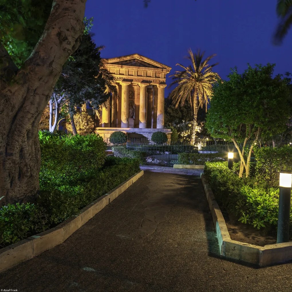 Poszter 30x30cm Barrakka felső kertje, Assaf Frank