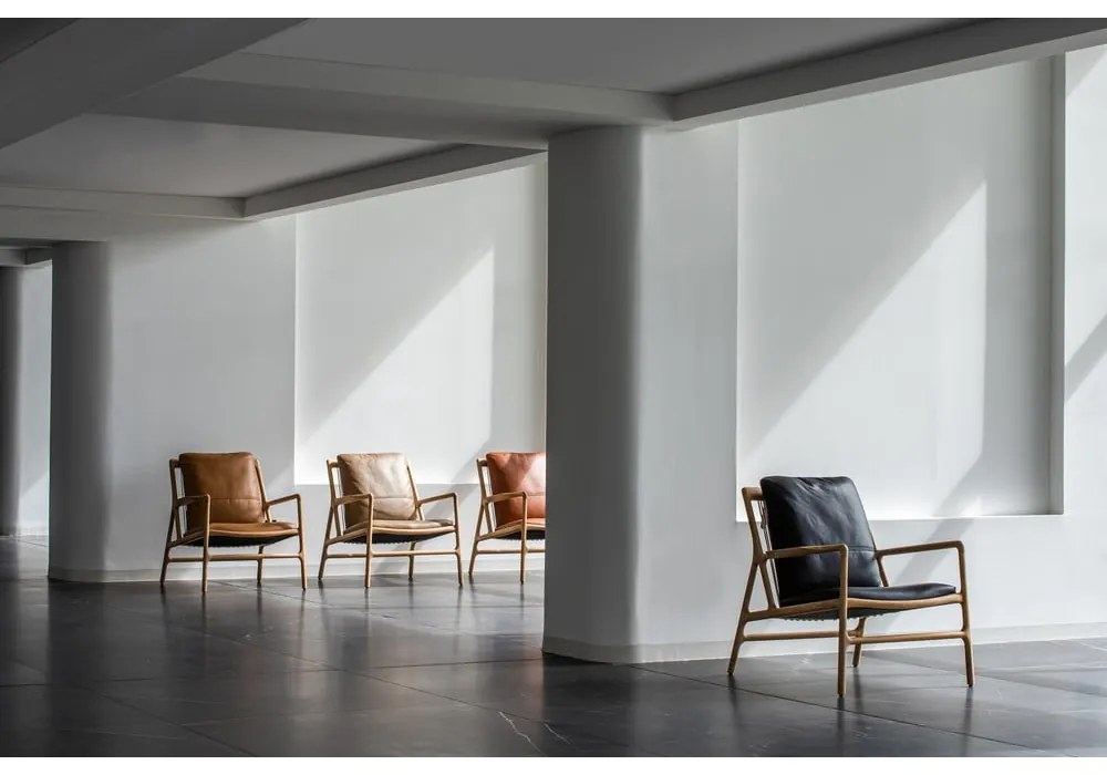 Fekete-natúr színű bőr fotel Dedo – Gazzda