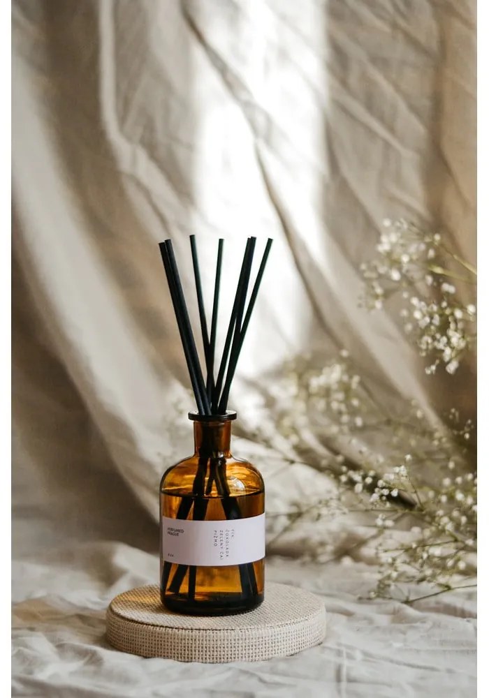 Aromadiffúzor #44 Chocolate, Fig, Musk – Perfumed Prague