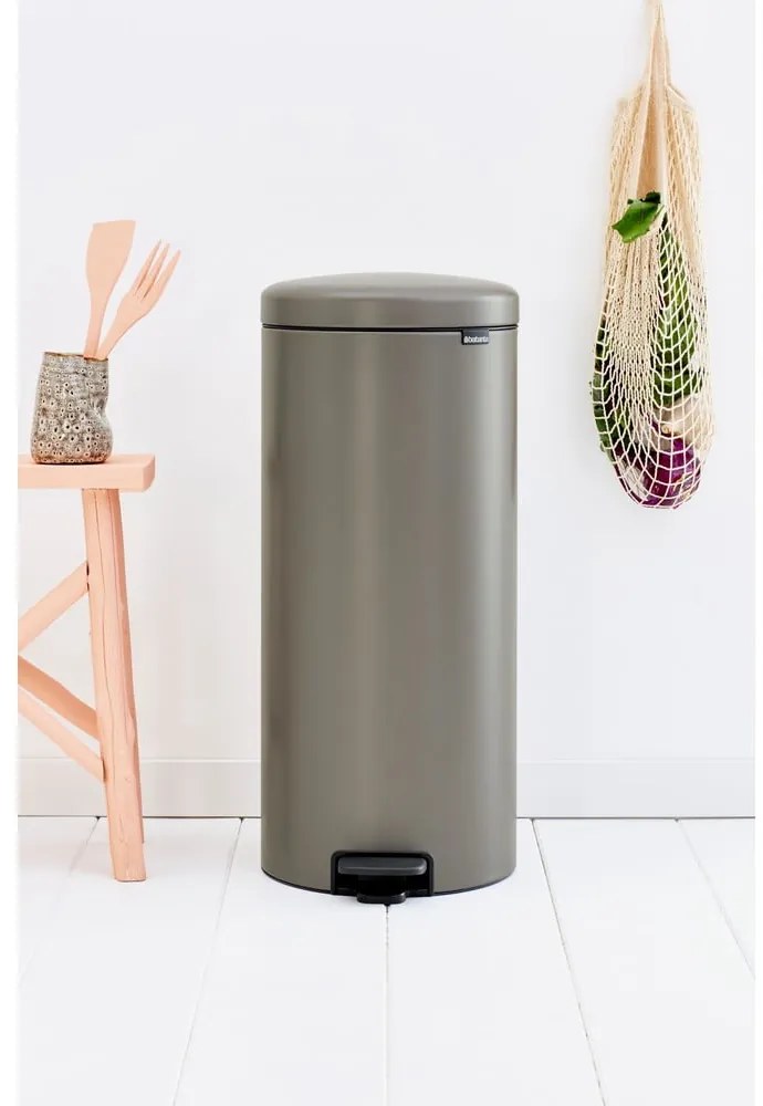 Szürke acél pedálos szemetes 30 l NewIcon – Brabantia