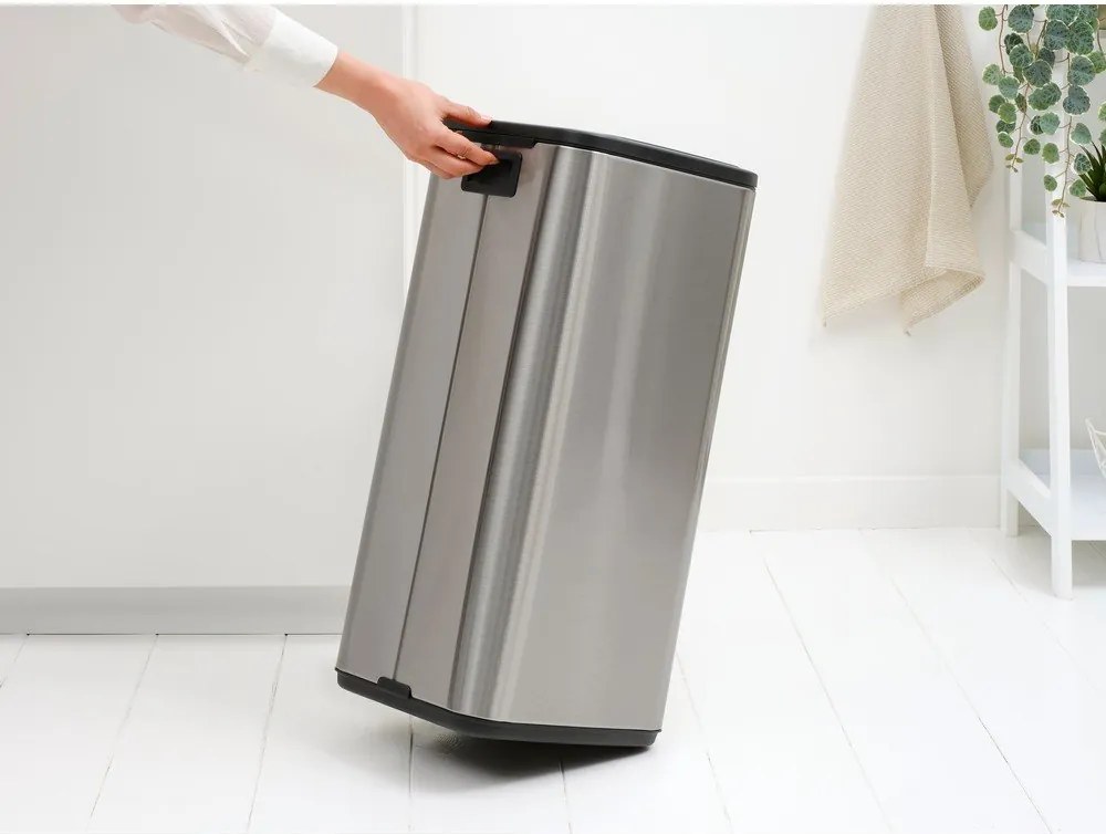 Matt ezüstszínű acél érintésre nyíló szemetes 30 l Bo Touch – Brabantia