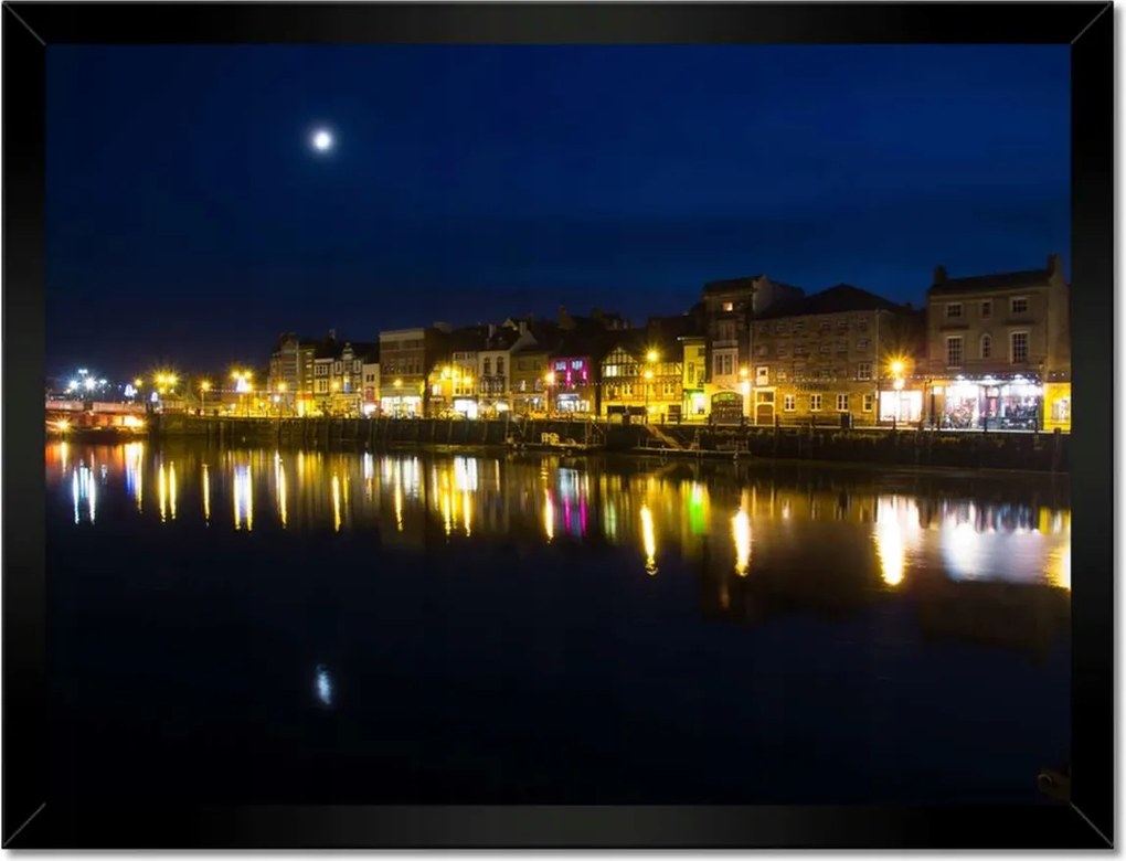 Poszterek keretben 40x30 Hold a vízben