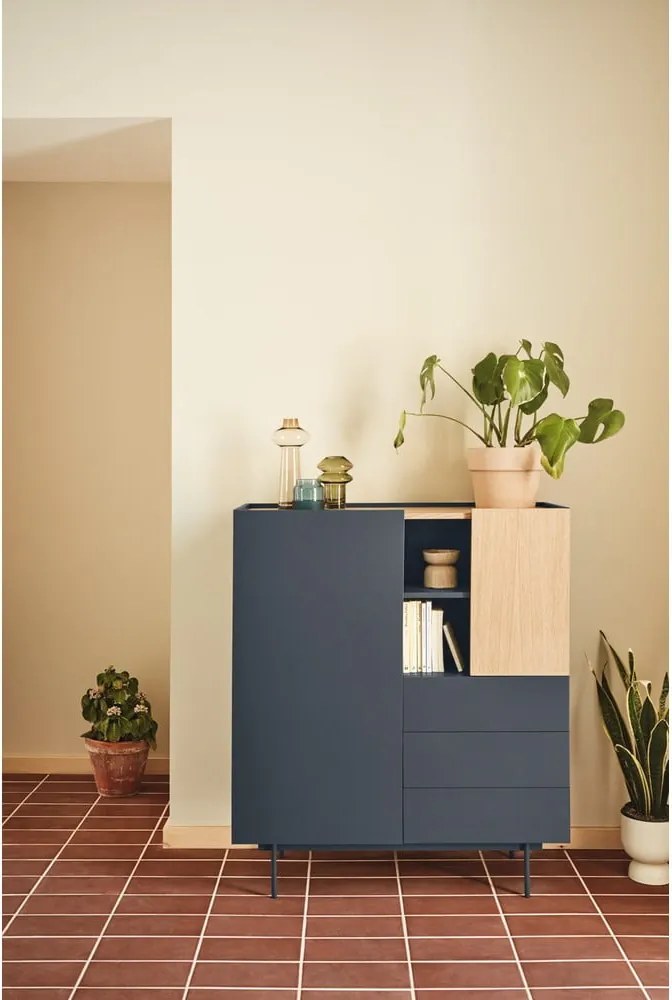 Antracitszürke-natúr színű magas komód tölgyfa dekorral 100x120 cm Otto – Teulat