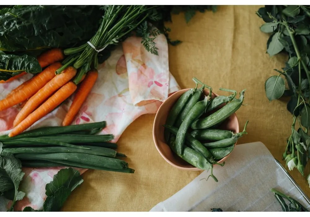 Len asztalterítő 140x200 cm – Linen Tales