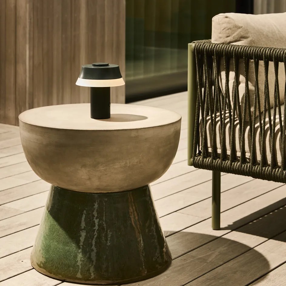 Leros kerti lerakóasztal