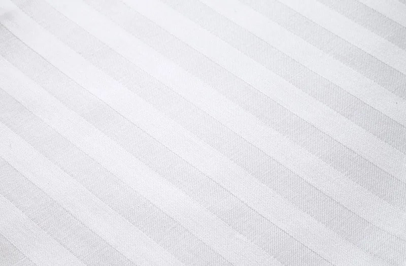 Párnahuzat Atlas Grádl fehér csík 2 cm fésült pamut