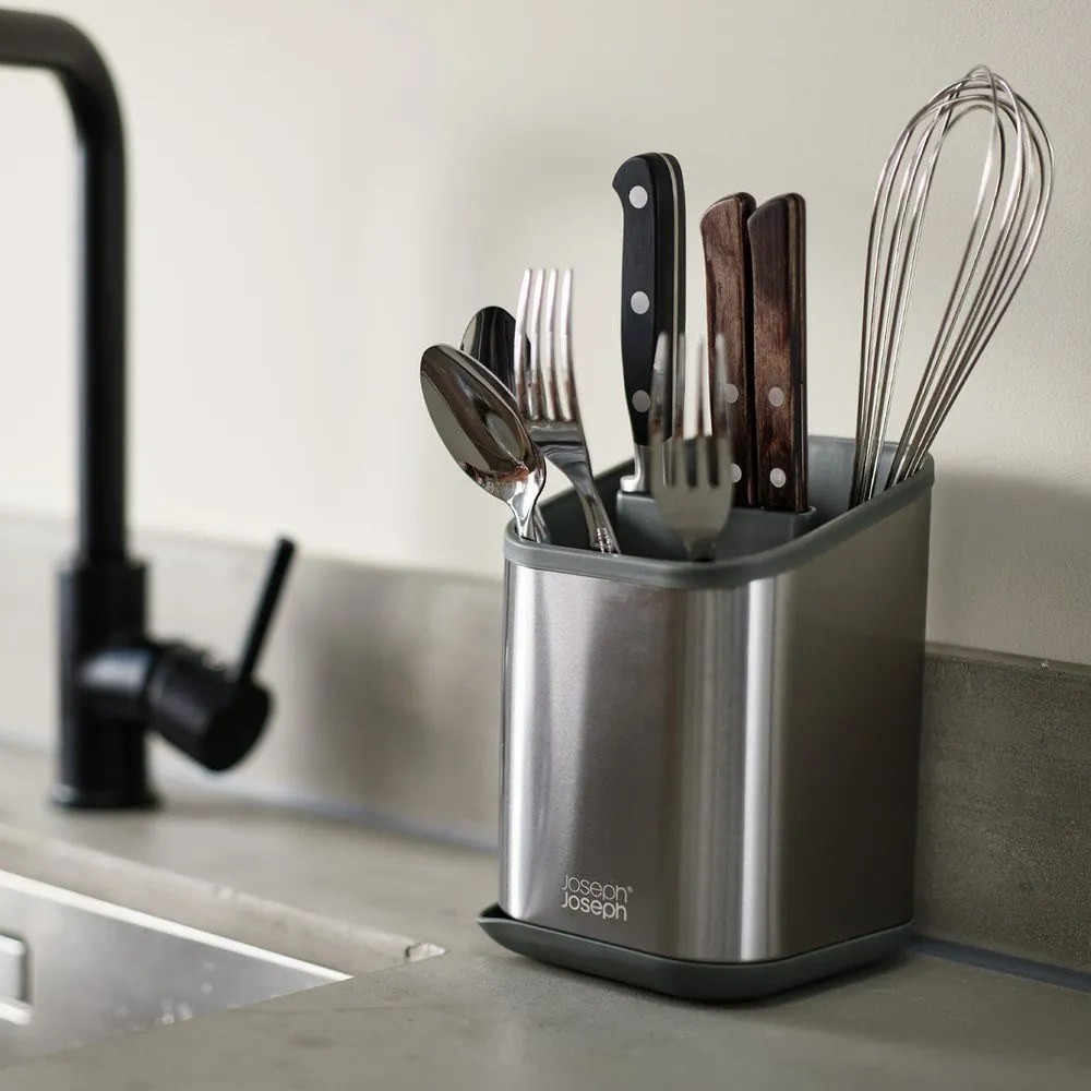 Fényes ezüstszínű rozsdamentes acél edényszárító evőeszközökhöz 11x11,5 cm Duo Steel – Joseph Joseph