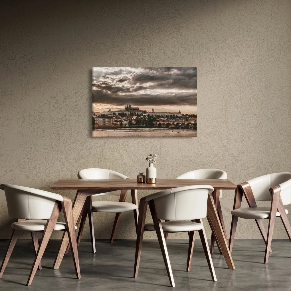 Kép - felhős Prága (90x60 cm)